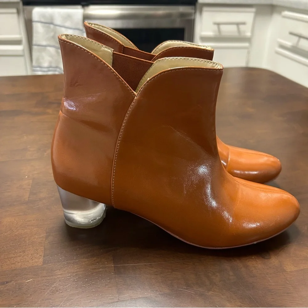 Arden Wohl Cri De Coeur Vegan Leather Booties with Lucite Heel Size 8 - Picture 4 of 13